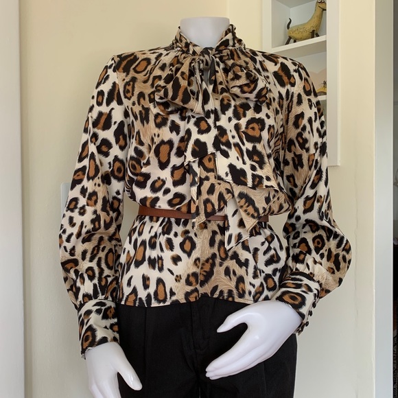 SOLD Joan Rivers animal print secretary blouse - Picture 6 of 9